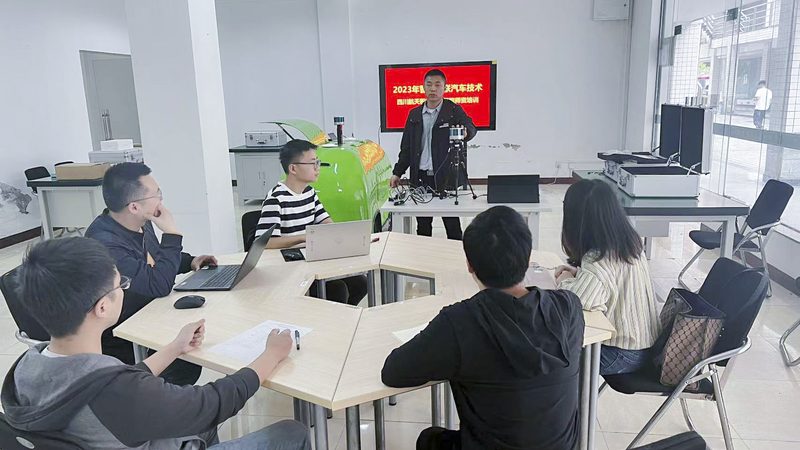 电焊培训：零基础起步，掌握一门实用技能**