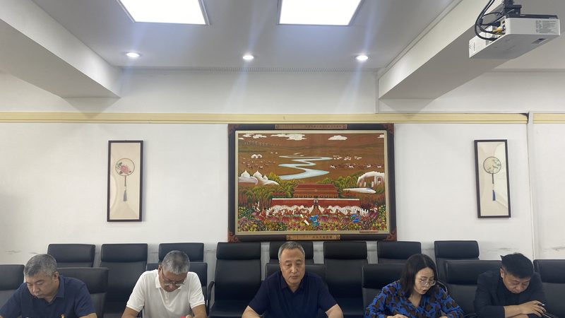 不同的在线教育机构，退费流程可能会有所不同。一般来说，退费流程包括以下几个步骤：